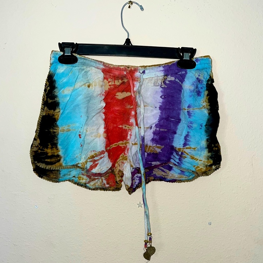 size M tie dye shorts